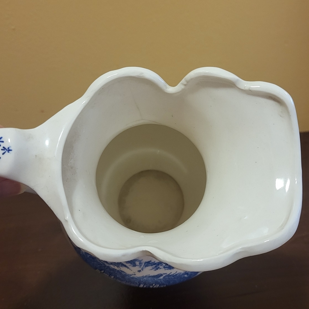 Vintage Norleans Japan Blue and White pitcher - Picture 3 of 6